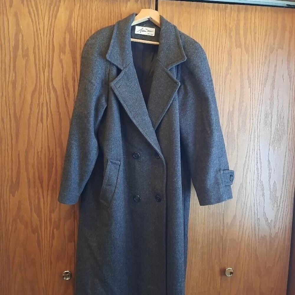 NEW ! Andrea Marin New York VINTAGE Black Coat Sz 8P